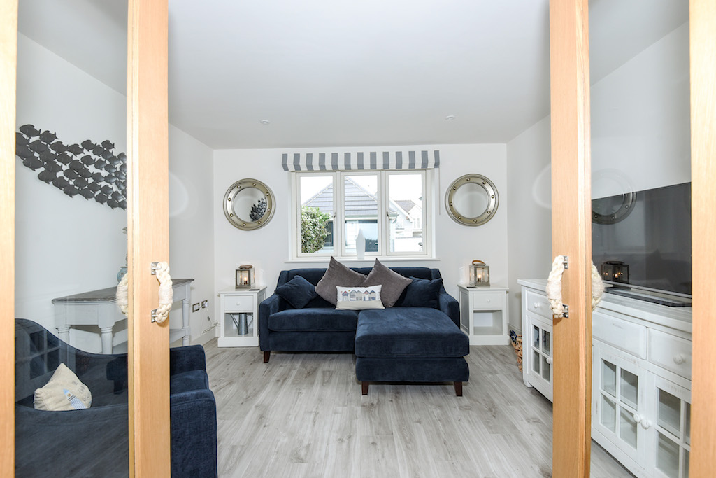 Holiday Lettings, West Wittering The Breeze Baileys Estate Agent